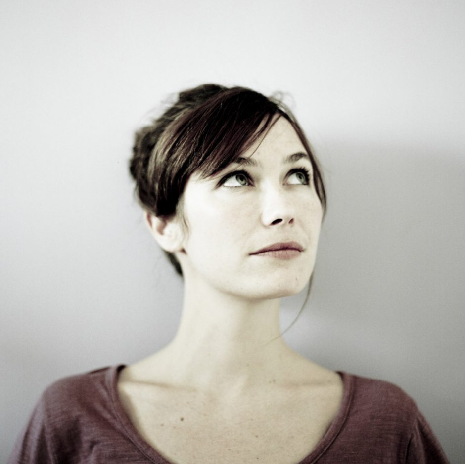 France, Paris, 2011 - Mina Tindle, singer.