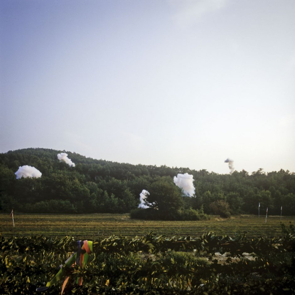 France, 1981/1984"Evolution probable du temps" (The probable evolution of time), The grandstandFrance, 1981/1984"Evolution probable du temps", La tribune  Bernard Faucon / Agence VU