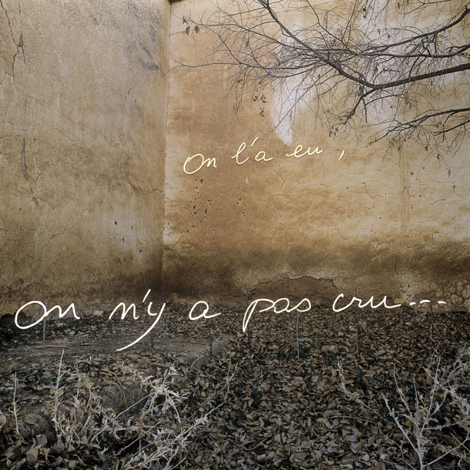"Les Ecritures" (Writings), 1991/1992We got it, we didn't believe in it."Les Ecritures", 1991/1992On l'a eu, on n'y a pas cru.Bernard Faucon / Agence VU