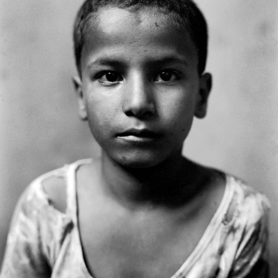 Egypt, Cairo, 1994Portrait of a boy in Foustat during Aid el KebirEgypte, Le Caire, 1994portrait d'enfant à Foustat pendant l'aid el Kebir  Denis Dailleux / Agence VU