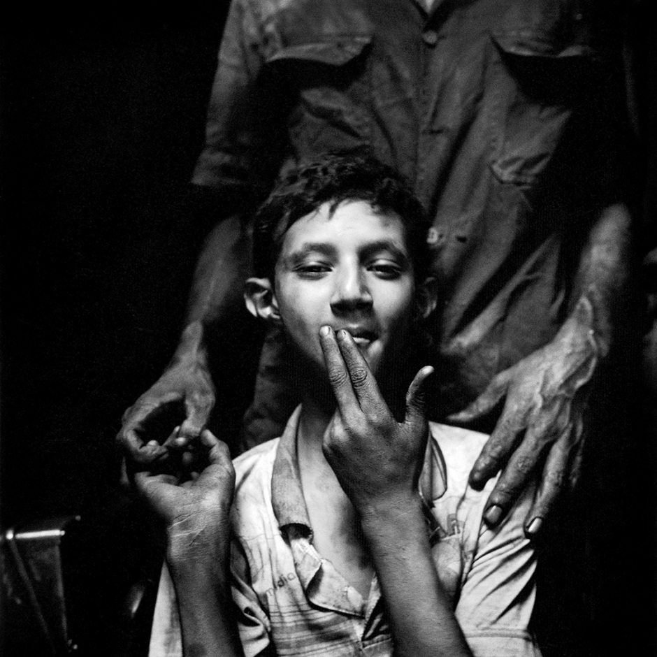 Egypt, Cairo, 1994The young worker is taking a breakEgypte, Le Caire, 1994La pause du jeune ouvrier  Denis Dailleux / Agence VU