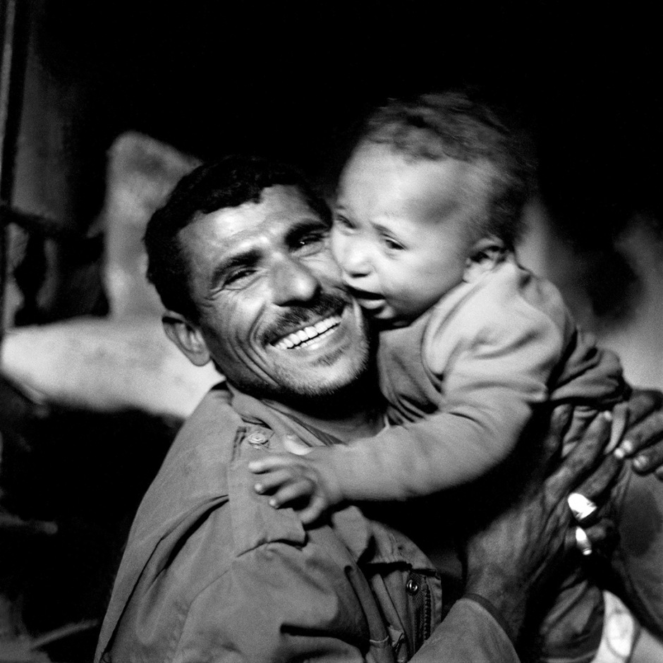 Egypt, Cairo, 1994Zabbal (garbage man) and his sonEgypte, Le Caire, 1994Zabbal (Èboueur) et son fils  Denis Dailleux / Agence VU
