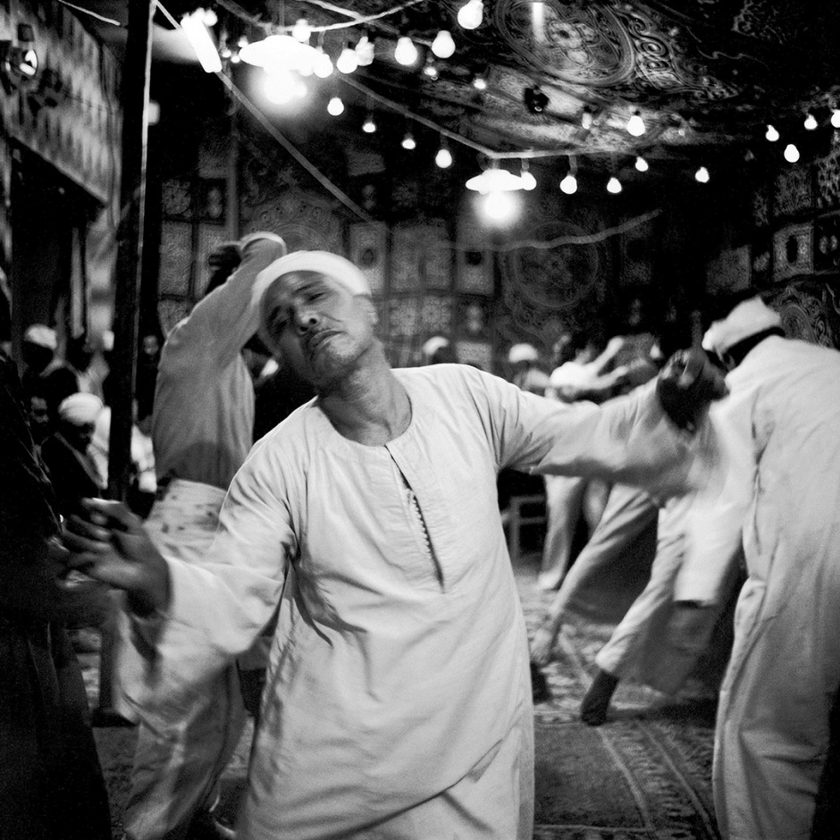 Egypt, Cairo, 1998
Sufi dancers during the mouled of Ahmed el Dadawi in Tanta

Egypte, Le Caire, 1998
Danseurs souffis pendant le mouled Ahmed el Badawi de Tanta

Denis Dailleux / Agence VU
