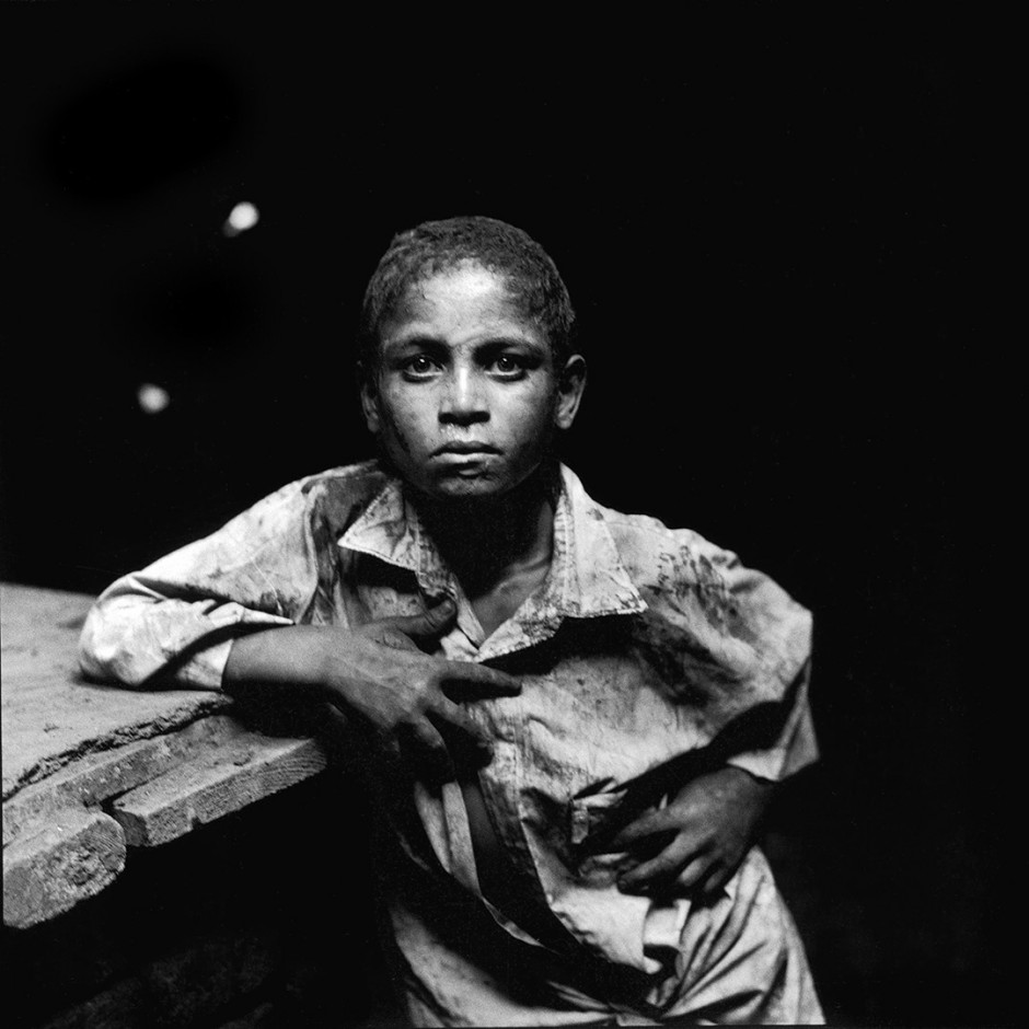 Egypt, Cairo, 1994
Boy by the potters

Egypte, Le Caire, 1994
Enfant chez les potiers  

Denis Dailleux / Agence VU