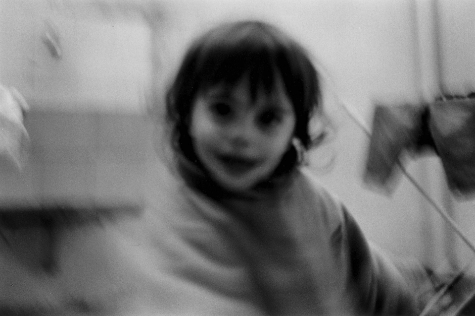 Argentina, 1998"Amours Difficiles" (Hard love stories)Four stories of mothers and daughters. Eugenia and Violeta.Argentine, 1998"Amours Difficiles"4 Histoires de mËres et de flles. Eugenia et Violeta.© Adriana Lestido / Agence VU