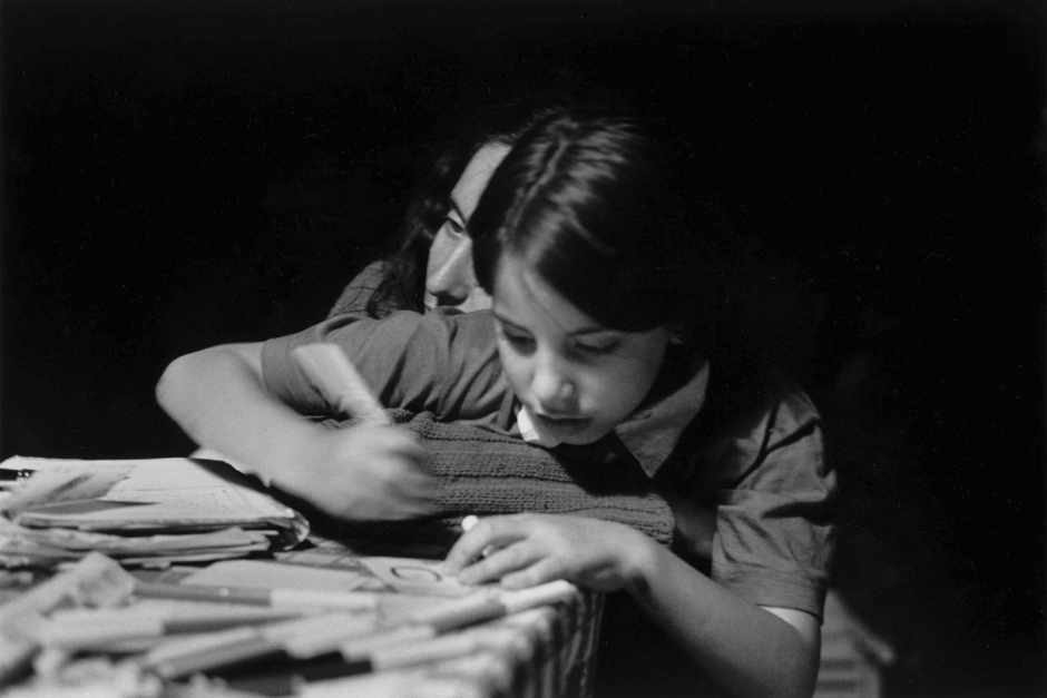 Argentina, 1998"Amours Difficiles" (Hard love stories)Four stories of mothers and daughters. Marta and Nan·.Argentine, 1998"Amours Difficiles"4 Histoires de mËres et de flles. Marta et Nan·.© Adriana Lestido / Agence VU