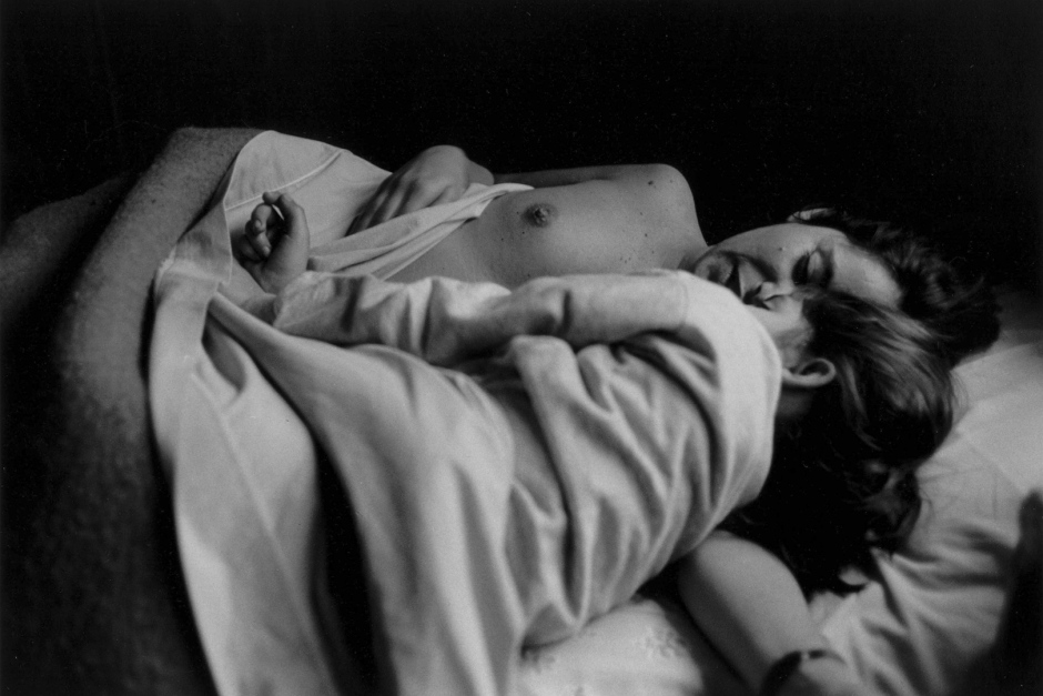 Argentina, 1998"Amours Difficiles" (Hard love stories)Four stories of mothers and daughters. Marta and Nan·.Argentine, 1998"Amours Difficiles"4 Histoires de mËres et de flles. Marta et Nan·.© Adriana Lestido / Agence VU