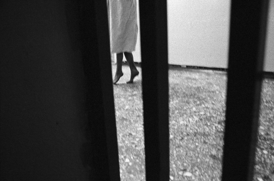 Greece, Mytilini island, Agiassos, The Sanatorium ìI Theomitorî, 1999Yiannis is 39, he came to the Sanatorium 2 years ago from Athens. The Sanatorium employees nick-name him ëBallerinaí.GrËce, Ile de MytilËne, Agiassos, Sanatorium ìI Theomitorî, 1999Díorigine dí'AthËnes, Yiannis ‡ 39 ans est dans le Sanatorium depuis deux ans. Les employÈs du Sanatorium le surnomment ëBallerineí.  © Rip Hopkins / Agence VU