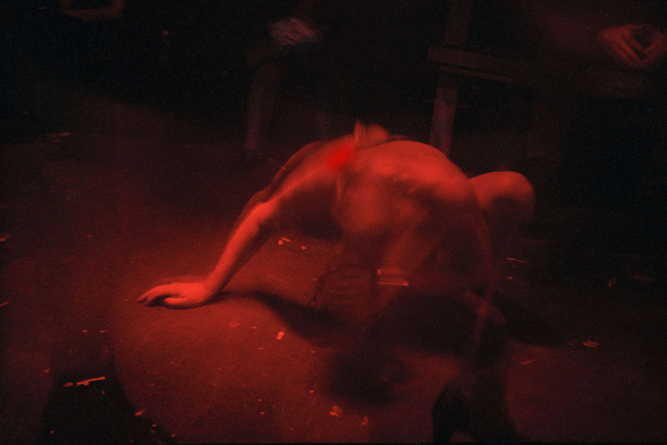 1998-2001From the series "Forbidden City".Swinging club scene between Paris and New York.1998-2001Issue de la sÈrie "Forbidden City".ScËne dans un club Èchangiste entre Paris et New York.Jean-Christian Bourcart / Agence VU