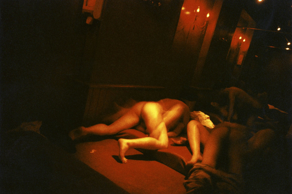 1998-2001From the series "Forbidden City".Swinging club scene between Paris and New York.1998-2001Issue de la sÈrie "Forbidden City".ScËne dans un club Èchangiste entre Paris et New York.Jean-Christian Bourcart / Agence VU