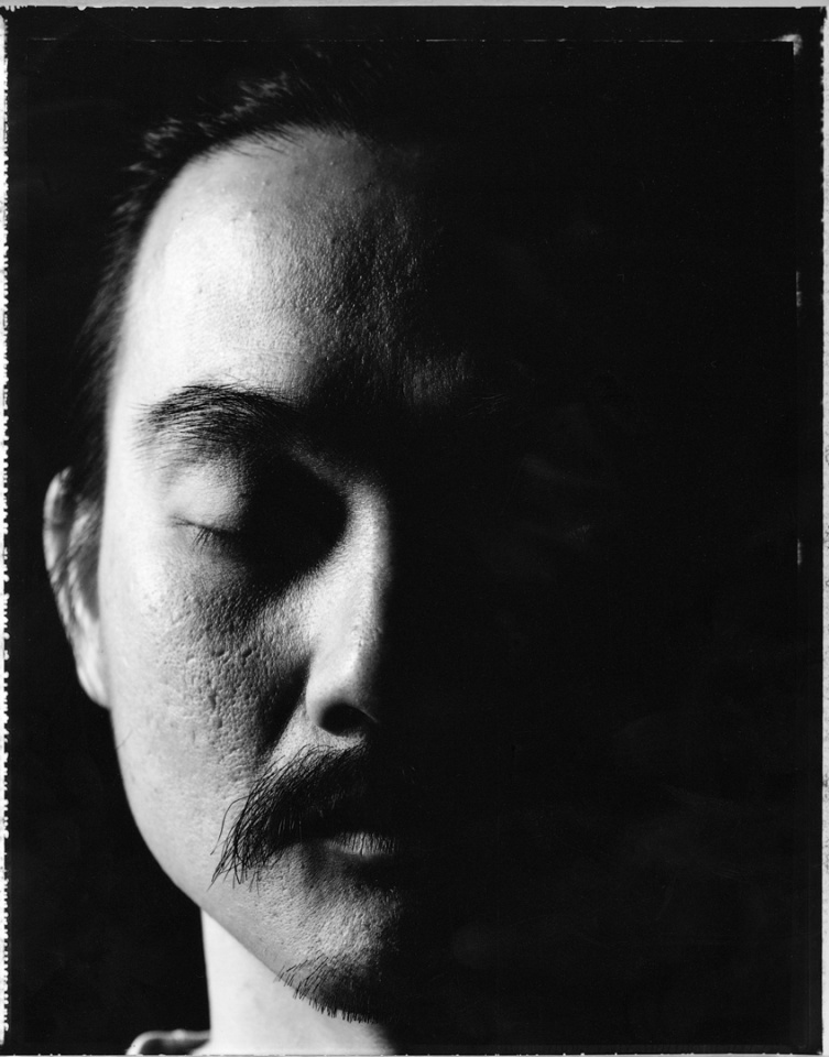 In your face, 2002Kamin Lertchaiprasert, 2002© Manit Sriwanichpoom / VU
