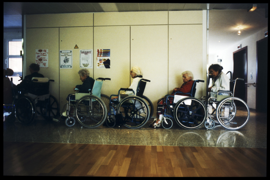 France, Houdan, 1998 - Geriatrics department, local Houdan hospital.