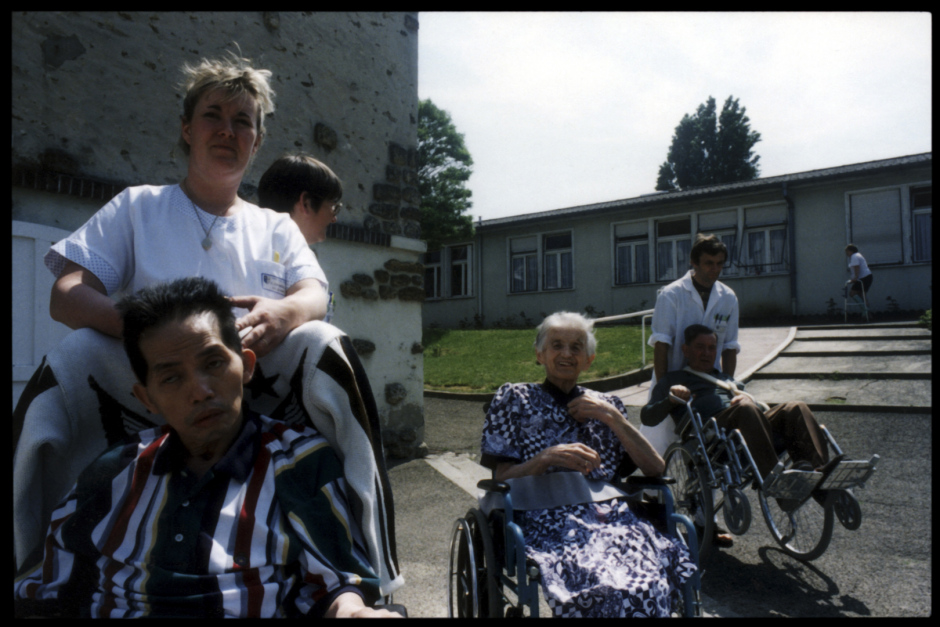 France, Houdan, 1998 - Geriatrics department, local Houdan hospital.