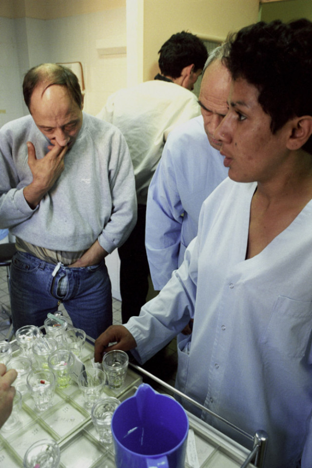 France, Seine-saint-Denis, Neuilly-sur-Marne, 1999 - Ville-Evrard Psychiatric Hospital. Patients.