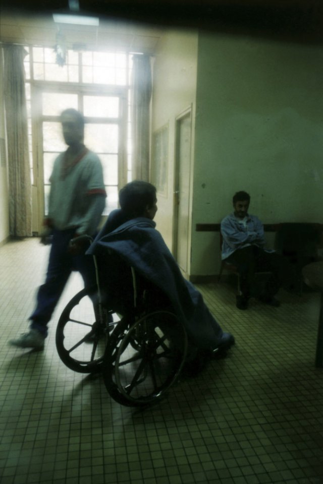 France, Seine-saint-Denis, Neuilly-sur-Marne, 1999 - Ville-Evrard Psychiatric Hospital. Patient.
