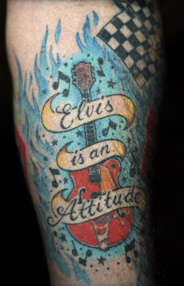 August 2007, Sydney, Australia.TattooA rockabilly displays a 1950s-style tattoo in 2006. Tattoos are popular in the rockabilly scene with both men and women. Ao˚t 2007, Sydney, Australie.Tatouage.Un tatouage des annÈes 50 en 5006.. Les tatouages sont trËs populaire sur la scËne rockabilly, et ce autant ches les hommes que chez les femmes.Steven Siewert / Agence VU