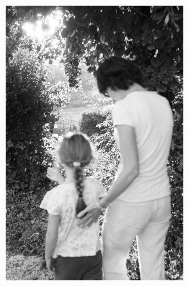 France, Montdidier, September 2007 - Adèle and her mother.