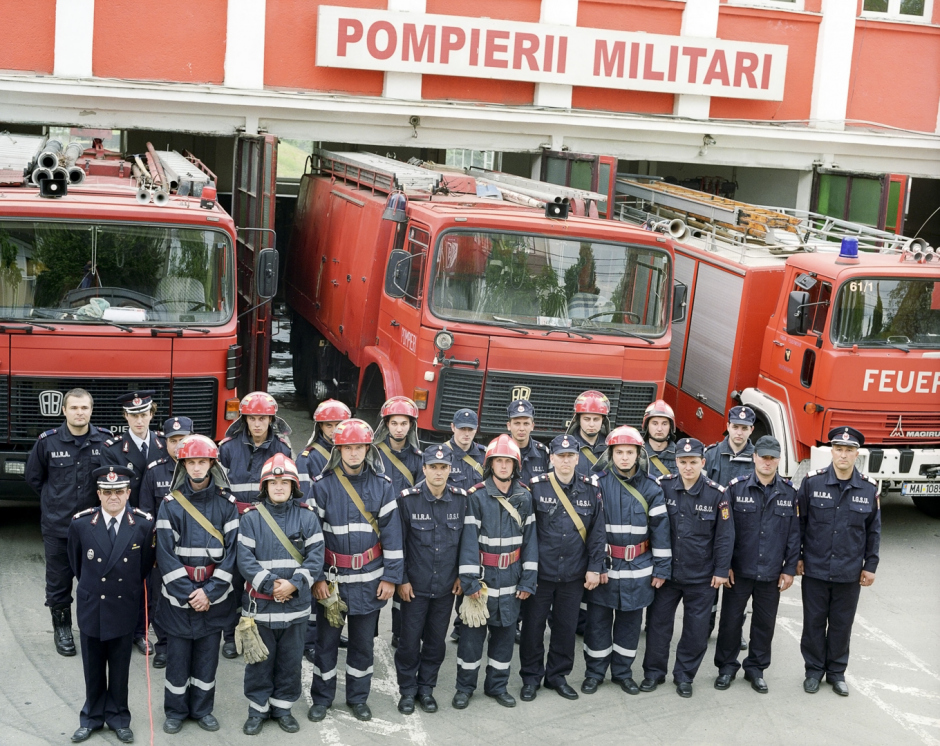 Romania, Timisoara, May 2008Parade, Detasamentul n∞1 fire brigade headquarters.Roumanie, Timisoara, mai 2008Parade, quartier gÈnÈral des pompiers du Detasamentul n∞1.© Rip Hopkins / Agence VU
