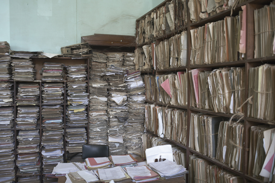Democratic Republic of Congo, Lubumbashi, 2007Court records.RÈpublique dÈmocratique du Congo, Lubumbashi, 2007Salle des archives du palais de justice.© Guy Tillim / Agence VU