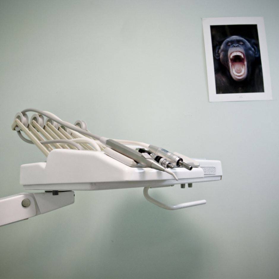 France, Paris, 2008 - Dentist.