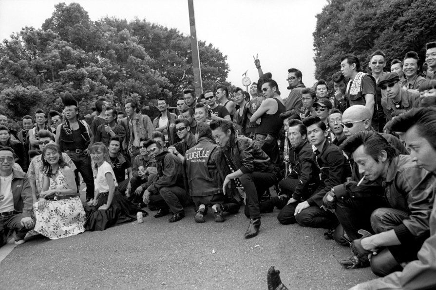 Japan, Tokyo, 2009Lovers of the 50's era gather for Tokyo Rockabilly Club's annual Day of Rock N' Roller.Rockabilly dance clubs from Tokyo and surrounding districts dressed in classic bobby socks, poodle skirts and bowling shirts gathered in Yoyogi Park .Japon, Tokyo, 2009Les amoureux des annÈes 50 ont l'habitude de se rejoindre au rassemblement annuel du Rock N'Roller, organisÈe par le Club Rockabilly de Tokyo.Tous les adeptes du rockabilly de Tokyo et de ses alentours se rejoignent ainsi au parc de Yoyogi, santiags aux pieds, robes ‡ plis, et accessoires en tous genre issus de la culture rock'nroll. Steven Siewert / Agence VU