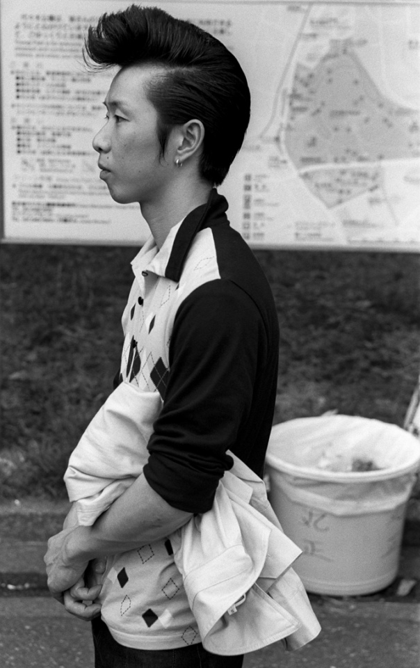 Japan, Tokyo, 2009Lovers of the 50's era gather for Tokyo Rockabilly Club's annual Day of Rock N' Roller.Rockabilly dance clubs from Tokyo and surrounding districts dressed in classic bobby socks, poodle skirts and bowling shirts gathered in Yoyogi Park .Japon, Tokyo, 2009Les amoureux des annÈes 50 ont l'habitude de se rejoindre au rassemblement annuel du Rock N'Roller, organisÈe par le Club Rockabilly de Tokyo.Tous les adeptes du rockabilly de Tokyo et de ses alentours se rejoignent ainsi au parc de Yoyogi, santiags aux pieds, robes ‡ plis, et accessoires en tous genre issus de la culture rock'nroll. Steven Siewert / Agence VU