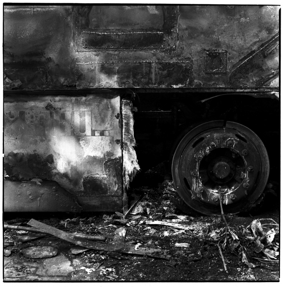 Thailand, Bangkok, April 2009Riots in Bangkok between the Thai Army and the Red Shirts, who support former Prime Minister Thaksin Shinawatra.ThaÔlande, Bangkok, avril 2009Bangkok subit les affrontements entre l'armÈe du gouvernement et les Chemises Rouges, partisans de l?ancien premier ministre en exil Thaksin Shinawatra.Manit Sriwanichpoom / Agence VU