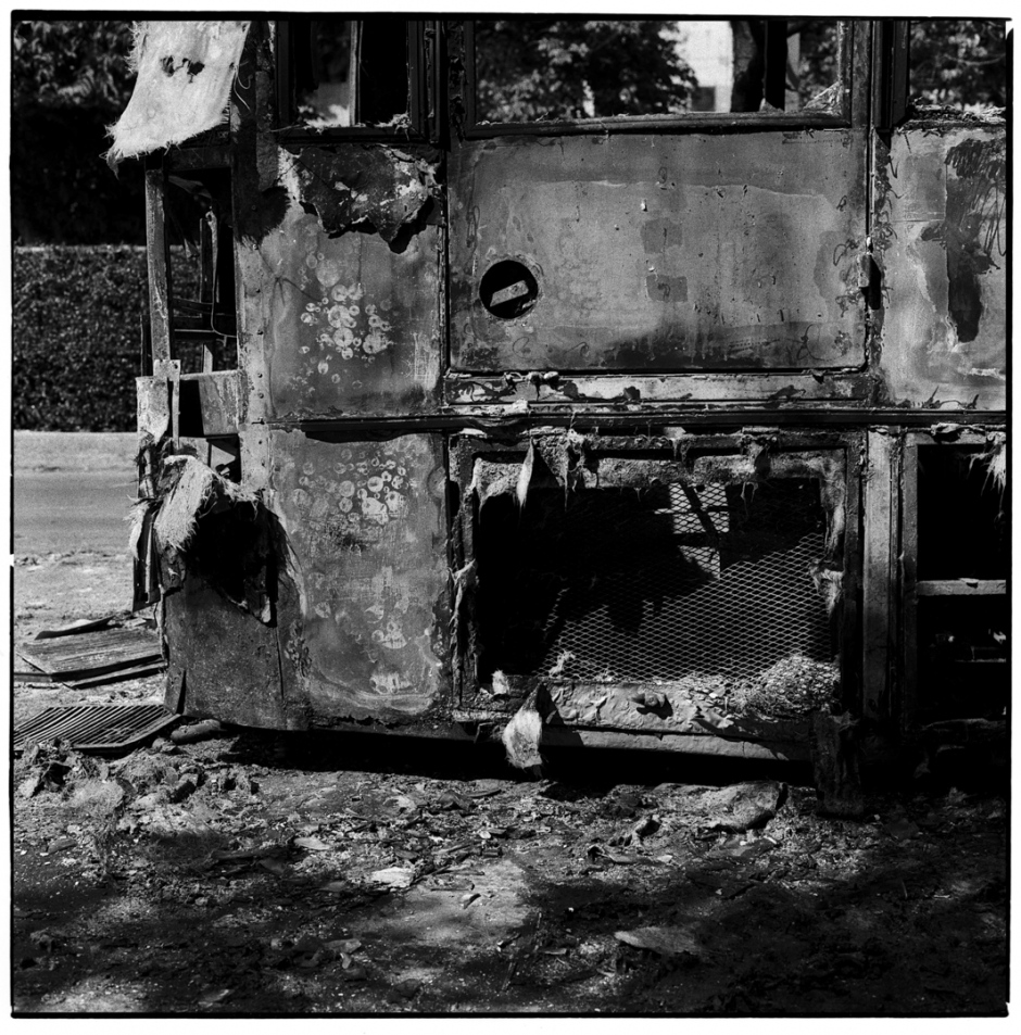 Thailand, Bangkok, April 2009Riots in Bangkok between the Thai Army and the Red Shirts, who support former Prime Minister Thaksin Shinawatra.ThaÔlande, Bangkok, avril 2009Bangkok subit les affrontements entre l'armÈe du gouvernement et les Chemises Rouges, partisans de l?ancien premier ministre en exil Thaksin Shinawatra.Manit Sriwanichpoom / Agence VU