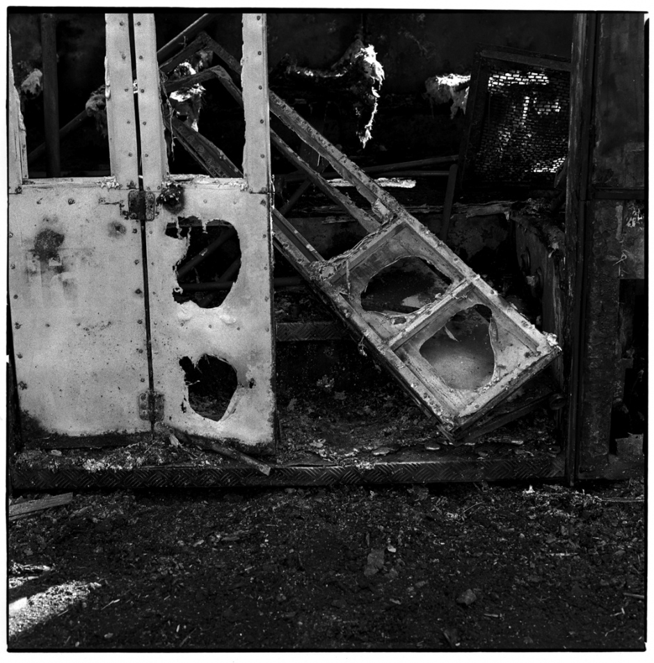 Thailand, Bangkok, April 2009Riots in Bangkok between the Thai Army and the Red Shirts, who support former Prime Minister Thaksin Shinawatra.ThaÔlande, Bangkok, avril 2009Bangkok subit les affrontements entre l'armÈe du gouvernement et les Chemises Rouges, partisans de l?ancien premier ministre en exil Thaksin Shinawatra.Manit Sriwanichpoom / Agence VU