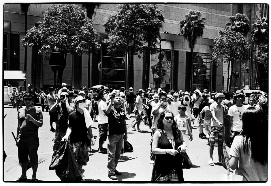 Thailand, Bangkok, May 2010Riots in Bangkok between the Thai Army and the Red Shirts, who support former Prime Minister Thaksin Shinawatra.ThaÔlande, Bangkok, mai 2010Bangkok subit les affrontements entre l'armÈe du gouvernement et les Chemises Rouges, partisans de l?ancien premier ministre en exil Thaksin Shinawatra.Manit Sriwanichpoom / Agence VU