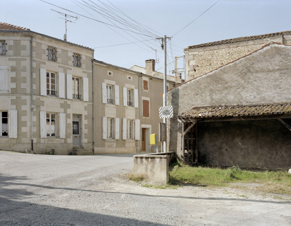 France, Irleau-Le Vanneau, Deux-Sèvres, September 2008.