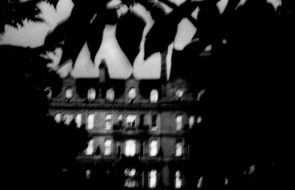 England, London, 2009"Killing Kittens" Sex Club.The club is hidden in the exclusive Mayfair area of London.Angleterre, Londres, 2009Sex Club "Killing Kittens".Le club se cache dans la zone trËs protÈgÈe de Mayfair ‡ Londres.Michael Grieve / Agence VU