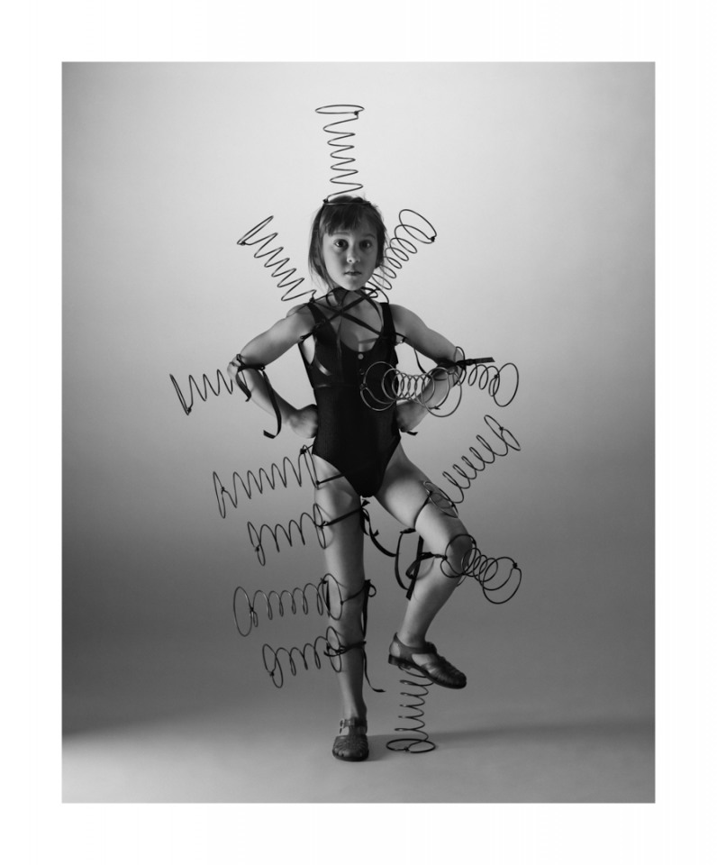 France, 2010Story of the litthe girl who...was not lacking springs.France, 2010Histoire de la petite fille qui...ne manquait pas de ressorts.Quentin Bertoux / Agence VU