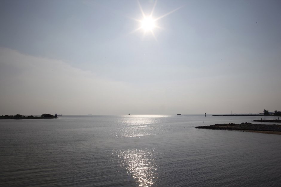 Malaysia, Malacca, 19 November 2010
Strait of Malacca, an very important sea rout from ancient time.

Malaisie, Malacca, 19 novembre 2010
Le dÈtroit de Malacca, de tout temps, une route maritime de premiËre importance.

Aniu / Agence VU