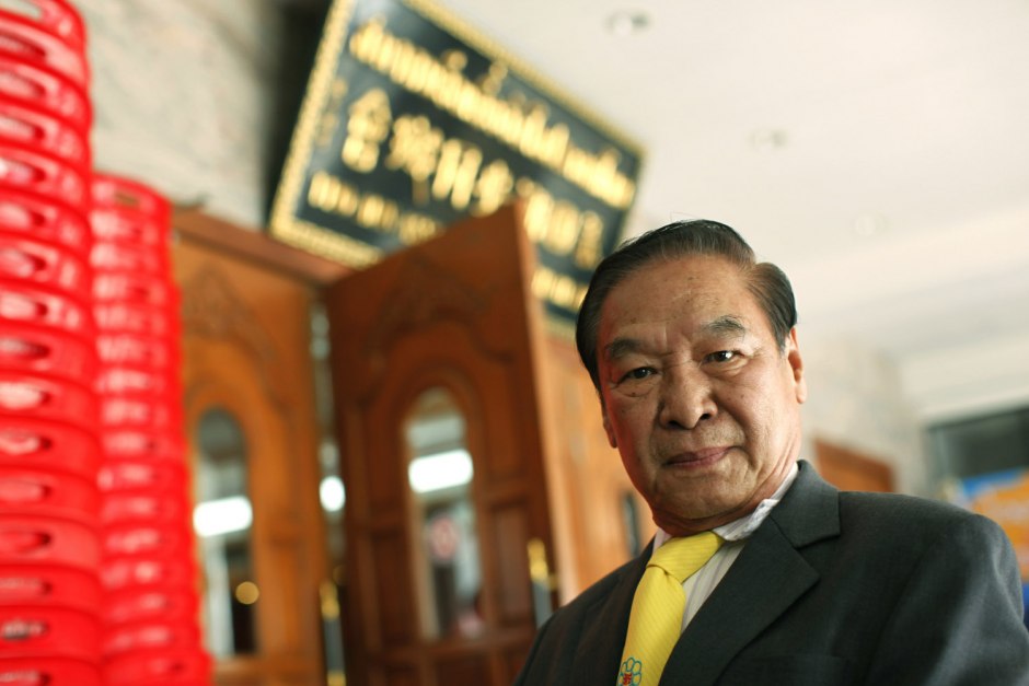 Thailand, Bangkok, 13 November 2010
Elder of first generation immigrating to Thailand who is a rich businessman in town now.

ThaÔlande, Bangkok, 13 novembre 2010
Portrait d'un immigrÈ chinois de la premiËre gÈnÈration qui est maintenant un riche homme d'affaires en ThaÔlande.

Aniu / Agence VU