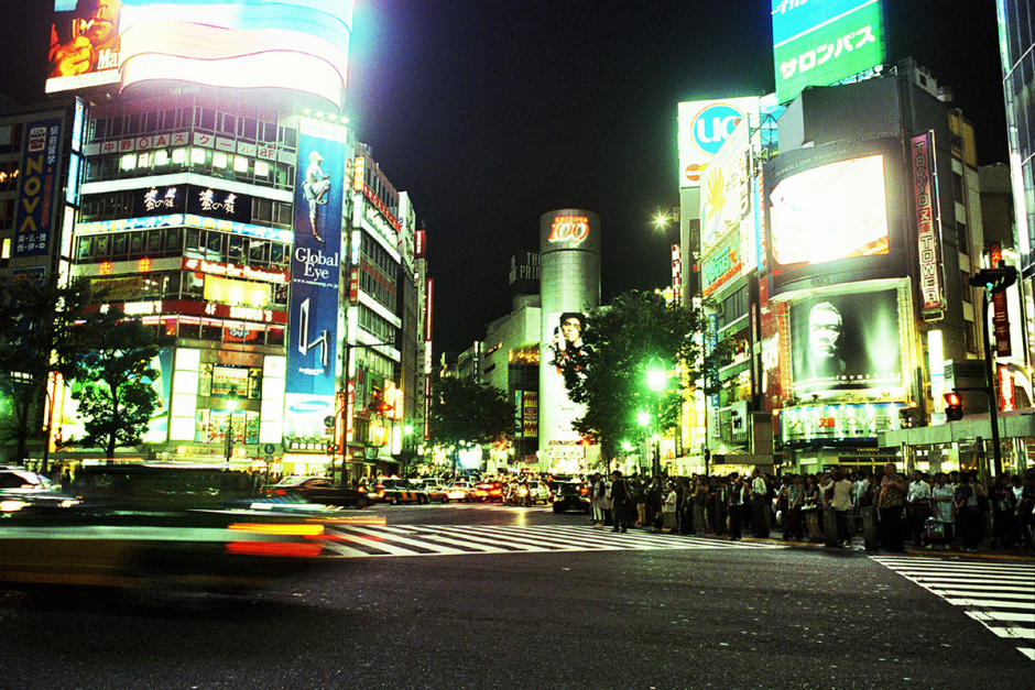 Japan, Tokyo, July 2002 - Tokyo is Hot Tonight. Shibuya.