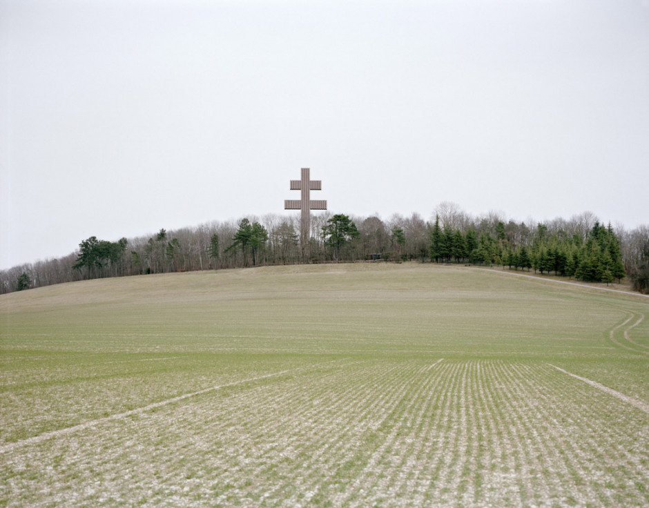 France, Colombey-les-deux-Eglises, 2010 - The Lorraine Cross, dedicated by Georges Pompidou on June 18, 1972, is located on the site of the Mémorial Charles de Gaulle.