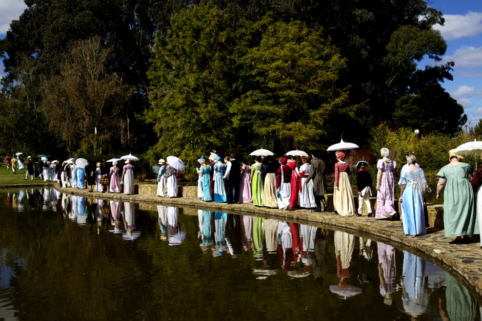 Australia, Canberra, 15 April 2011The 2011 Jane Austen Festival Australia held in Canberra.The Sunday costumed promenade through Commonwealth Park in Canberra.Australie, Canberra, 15 avril 2011Le Festival Jane Austen de 2011 ‡ Canberra.Promenade en costumes dans le Commonwealth Park de Canberra le dimanche. Steven Siewert / Agence VU