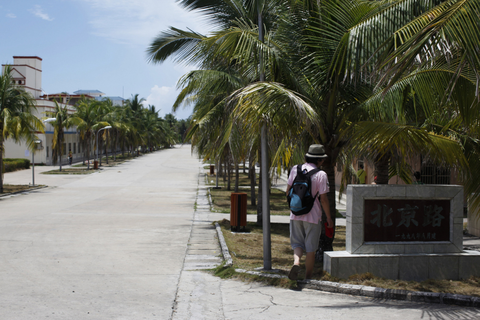 China, Paracel Islands, 05 June 2011Xisha Qundao is located in the South China Sea from more than 180 nautical miles to the South East of Hainan Island, belong to the Hainan Province.Tourists must be approved by the designated government departments.Chine, Œles Paracels, 05 juin 2011Xisha Qundao est situÈ en Mer de Chine du Sud, ‡ 180 miles nautiques du sud-est de l'Óle de Hainan.Les touristes qui peuvent se rendre dans les Œles Paracels doivent Ítre approuvÈs par le gouvernement chinois.Aniu / Agence VU