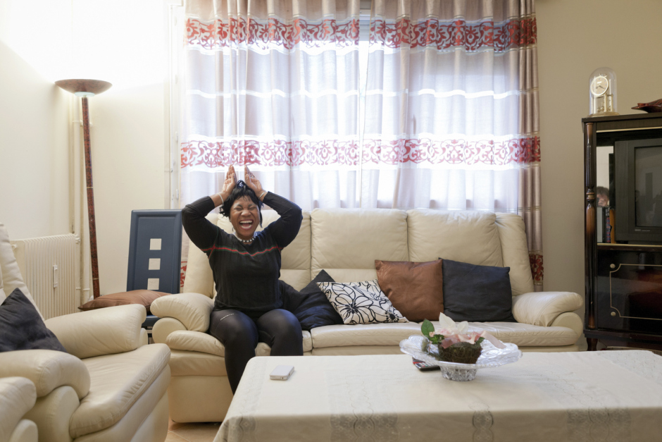 France, Maison Laffitte, 23 April 2012From the book "Chevaleresque".Pascaline Mpasi épouse Sukami, Black, 48, 160 cm, 68 kg.France, Maison Laffitte, 23 avril 2012Issue du livre "Chevaleresque".Pascaline Mpasi, Noire, 48 ans, 160 cm, 68 kg.Rip Hopkins / Agence VU