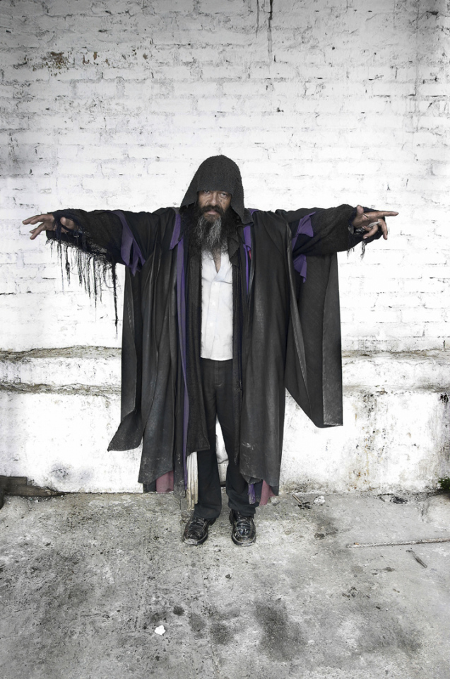 Colombia, Bogota, 25 November 2004From the series "Altras del Muro".Brujoloco.Colombia, Bogota, 25 novembre 2004Issue de la sÈrie "Altras del Muro".Brujoloco.Stanislas Guigui / Agence VU