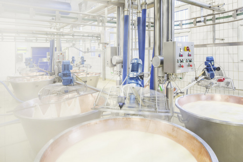 Italy, Brescia, September 11th 2014Ambrosi Company. Dairy Grana. Boilers with milk and rennet.Italie, Brescia, 11 septembre 2014Entreprise Ambrosi. Grana laitier. Chaudières avec lait et présure.Massimo Siragusa / Agence VU