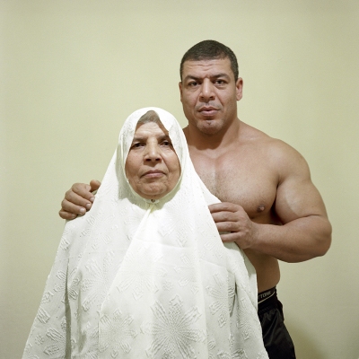 Egypt, Alexandria, 2013Mother and son.Tarek and his mother.Egypte, Alexandrie, 2013Mère et fils.Tarek et sa mère.Denis Dailleux / Agence VU