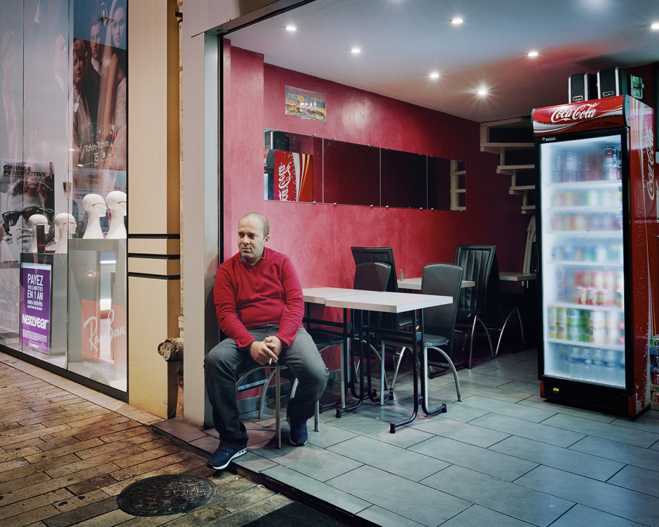 France, OrlÈans, 2013In a fast-food, near the OrlÈans train station.France, OrlÈans, 2013Dans un fast-food prËs de la gare d'OrlÈans.Vincent Catala / Agence VU