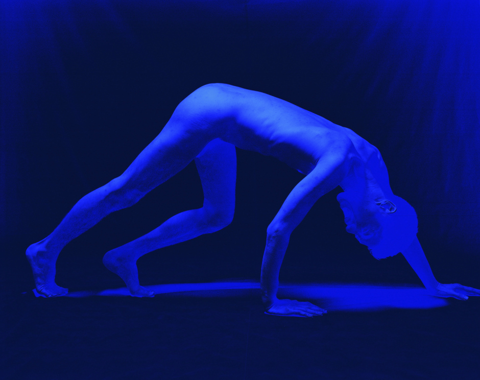 Thailand, 2013Blue n∞14From the series "Blue".Thailande, 2013Blue n∞14Issue de la sÈrie "Blue".Manit Sriwanichpoom / Courtesy Adler Subhashok Gallery / Agence VU