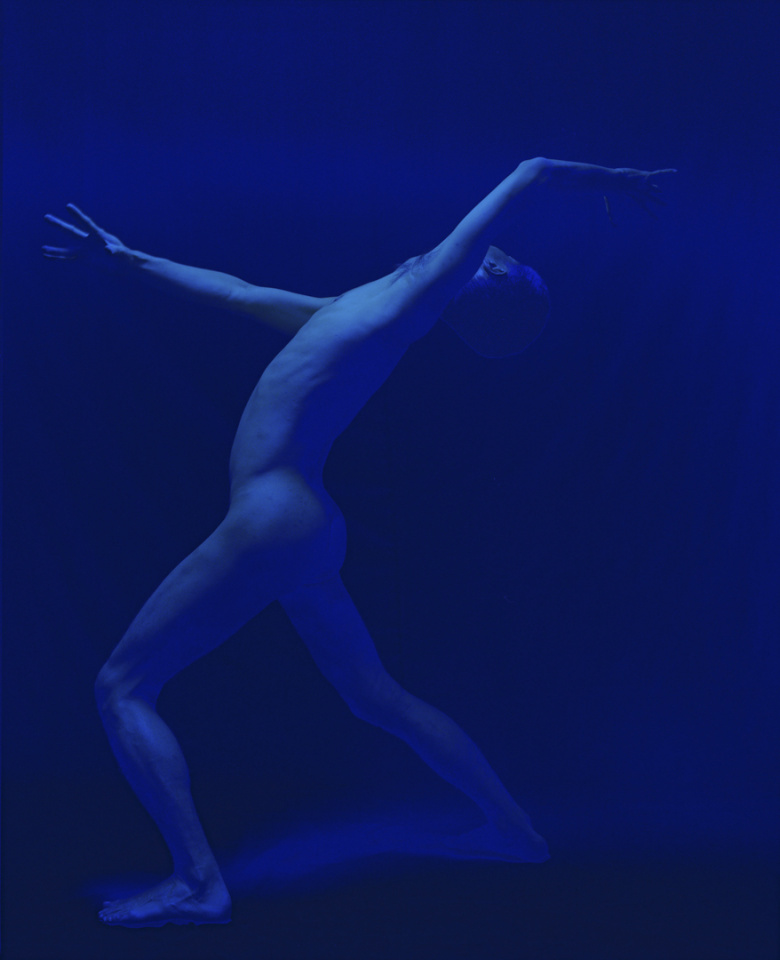 Thailand, 2013Blue n∞18From the series "Blue".Thailande, 2013Blue n∞18Issue de la sÈrie "Blue".Manit Sriwanichpoom / Courtesy Adler Subhashok Gallery / Agence VU