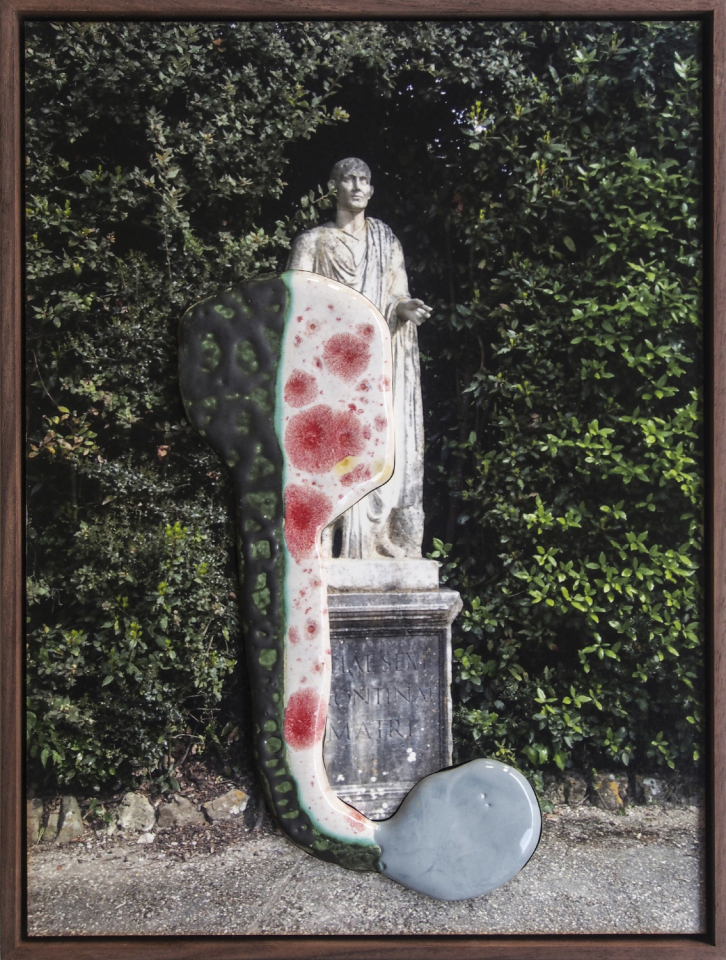 France, 2014-2015Double Mix N∞02.Photography and ceramics set up.France, 2014-2015Double Mix N∞02.Montage photographie et cÈramique.Darzacq et L¸nemann / Agence VU