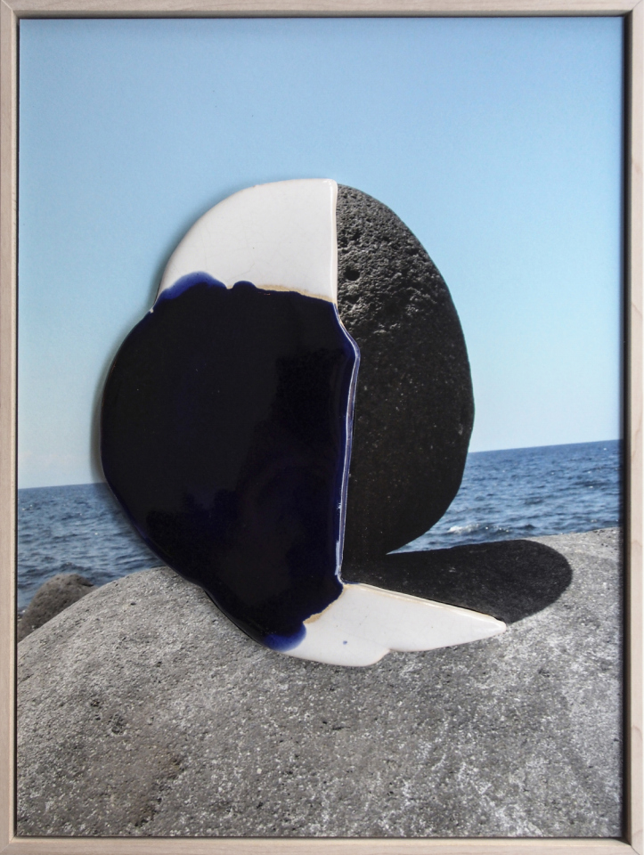 France, 2014-2015Double Mix N°06.Photography and ceramics set up.France, 2014-2015Double Mix N°06.Montage photographie et céramique.Darzacq et Lünemann / Agence VU