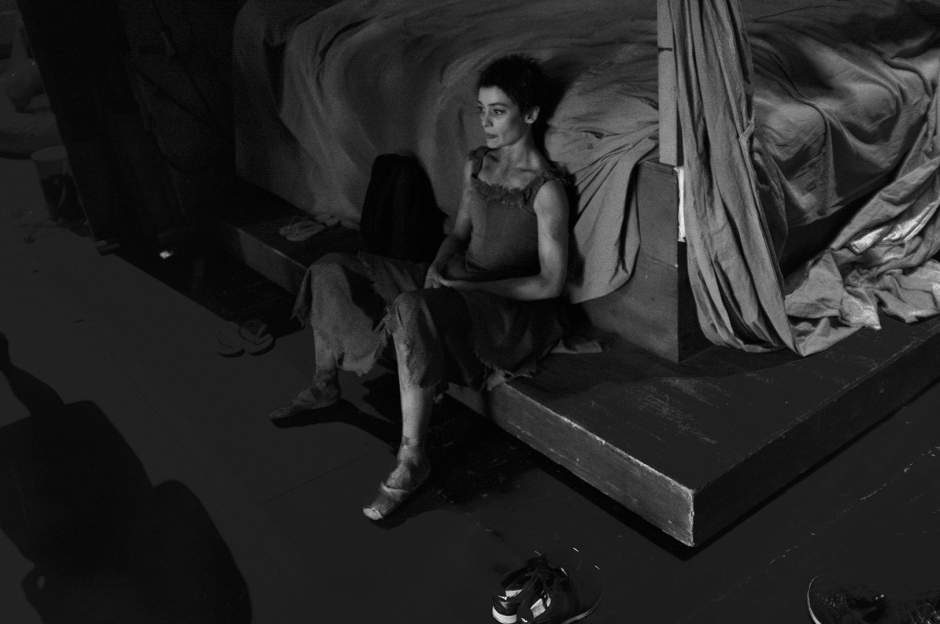 France, Paris, 18 May 2015?AurÈlie Dupont, French prima ballerina at the OpÈra de Paris, says goodbye to the institution during her last performance on the stage of the OpÈra Garnier.?France, Paris, 18 mai 2015?AurÈlie Dupont, danseuse Ètoile ‡ l'OpÈra de Paris, fait ses adieux ‡ l'institution lors de sa derniËre reprÈsentation sur la scËne de l'OpÈra Garnier.??Pierre-Elie de Pibrac / Agence VU