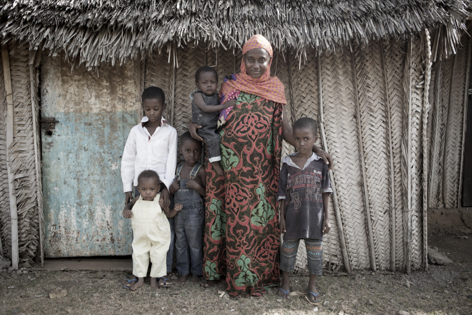 Comoros, Mohéli Island, Fomboni, October 16 2015Nina Hamada Said, 25 years old."When I was 11 and a half, my family forced me to marry a boy I frequented. I get pregnant and the baby died 10 days after I gave birth, I don't know. The same year, I get pregnant again and I gave birth to my older child. Six months after, my husband left us and I found another man. We get married, had a child, but 3 months after giving birth he starts beating me and I chased him. After that, I left to Moroni and I get pregnant from another man. Our family didn't want us to get married, so I came back to Mohéli with my three children and my second jusband, the one who were beating me, asked me to forgive him. I accepted that he came back with me, but it start to beat me again. I have, until today, scares that won't go away. I left him for good. After that, I met my third husband and we had three children. I am pregnant of the fourth. But when I was in the third month of pregnancy, he treated me wrong and left me. I will gave birth in a few day, and I don't know what to do: I don't have a job, nobody helps me, I feel lost. My kids are going to school, but I am struggling to pay. I would like to never maried a man again, but I am asking myself how I will make it through."